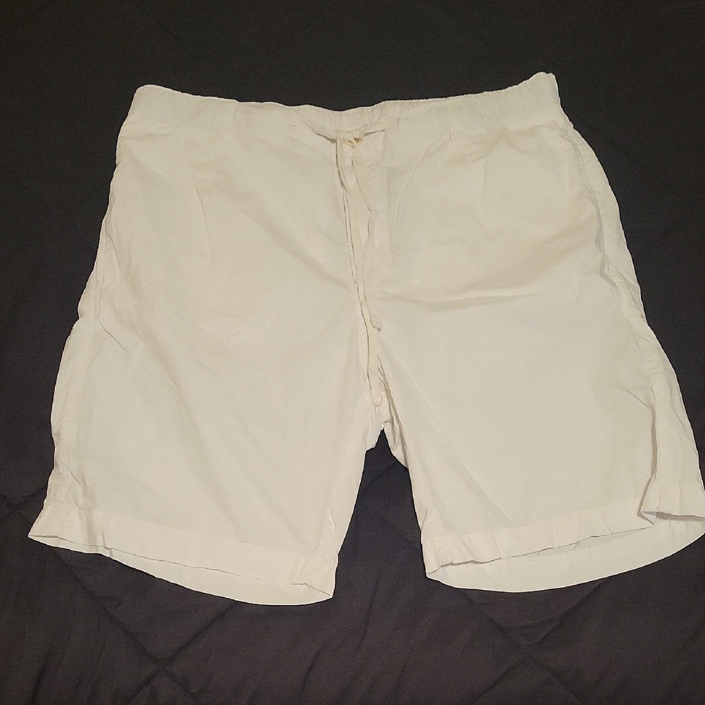 Hartford Men's Cream Flat Front Shorts